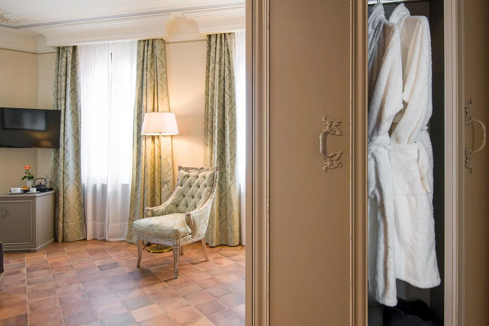 Castello Bonaria Wine & Spa Resort Campiglia Marittima 4*,  Italy