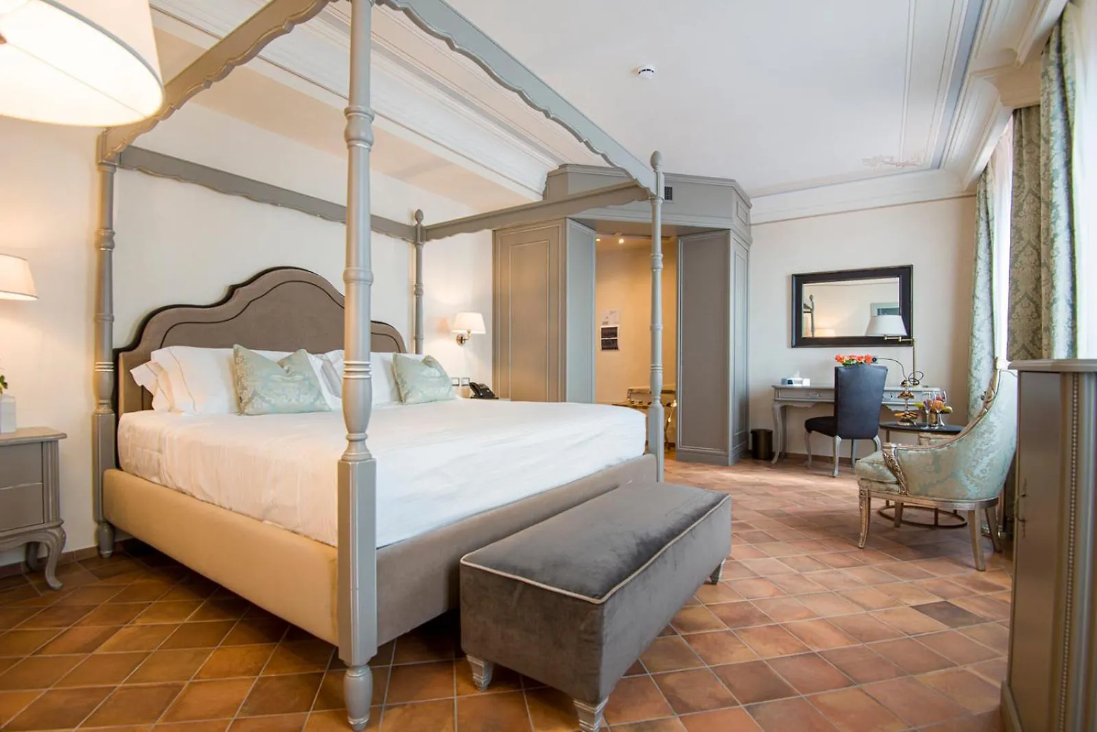 Castello Bonaria Wine & Spa Resort Campiglia Marittima 4*,